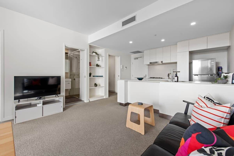 Interior 4, Captivating Convenience! 1bed/1bath/1car/views, Toowong