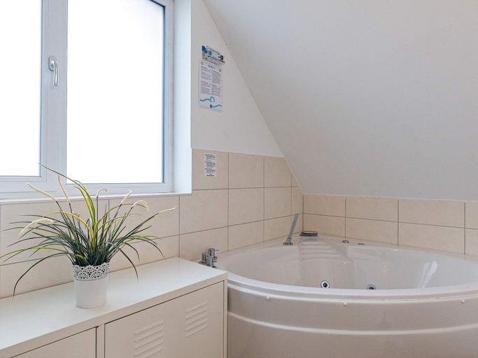 Bathroom 3, 5 star holiday home in Wendtorf, Plön