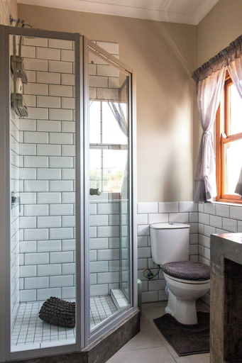 Bathroom 4, Serene Langebaan Getaway With Garden and Pool Views, West Coast