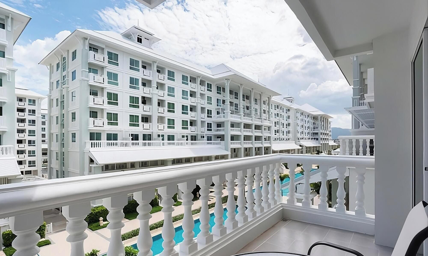 Balcony, 1 Bedroom Beachside Condo in Cha-am, Cha-Am