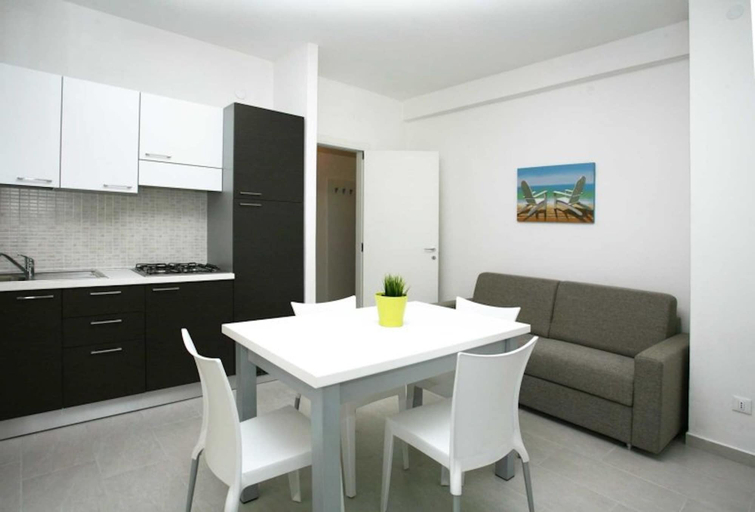 Dining room 5, Comfortably Furnished Flat Near the sea, Venezia