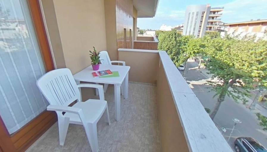 Balcony 4, Spacious Flat Near the Beach and Center, Udine