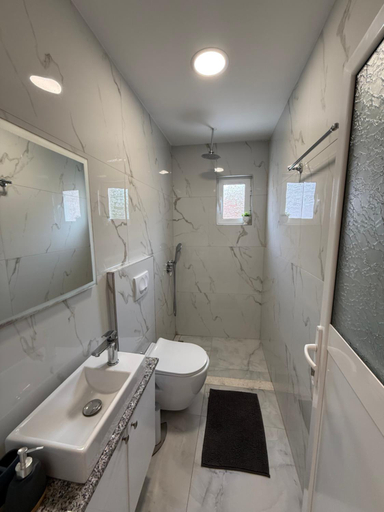 Bathroom 3, Niko Apartment, Sarandës