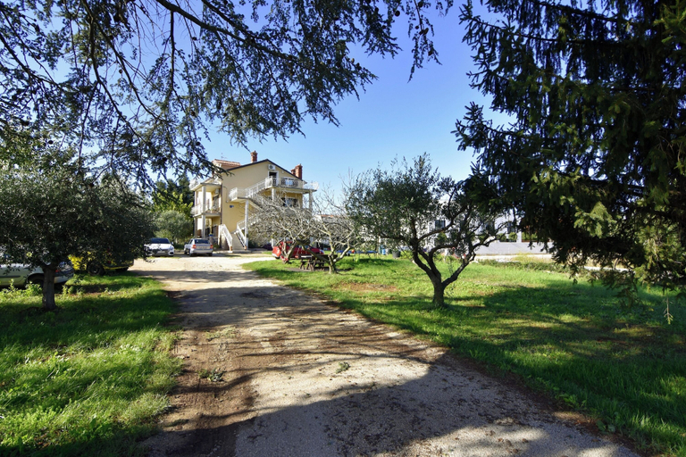 Exterior 2, Relaxing Retreat With Terrace, Umag