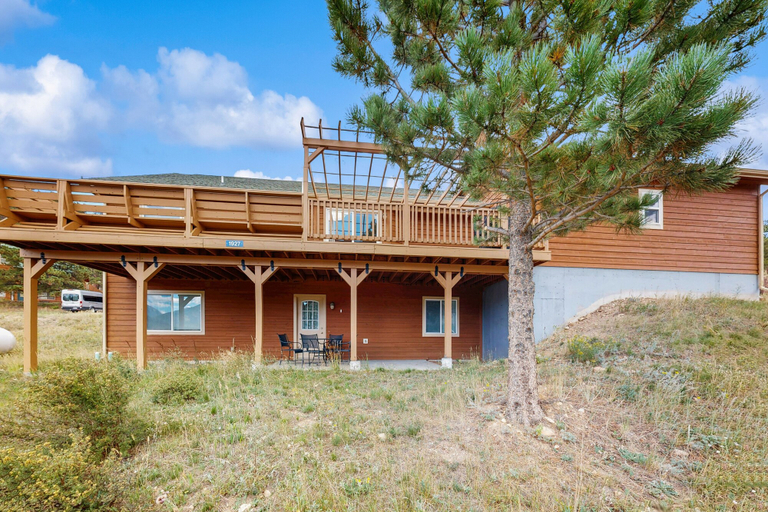 Exterior, Conveniently Located Home w/ Full Kitchen, Deck & Mountain Views, Larimer