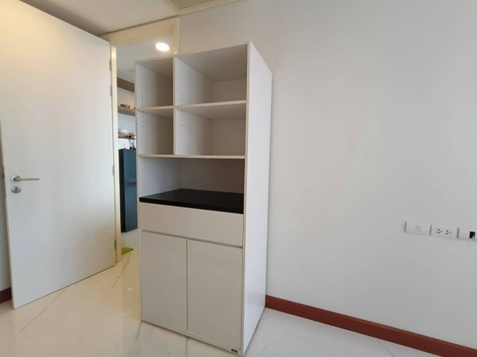 Interior 3, Zire Wonamat - Luxury Large One BR Seaview Apartment, Pattay Beach, Pattaya