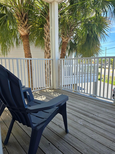 Terrace/patio 3, Living the Dream, Bay