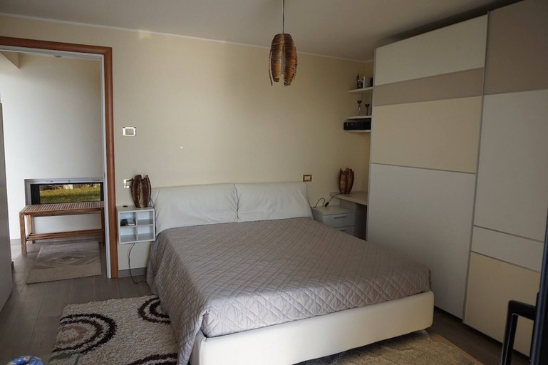 Room 3, Beautiful Villa With Private Pool by Beahost, Rovigo