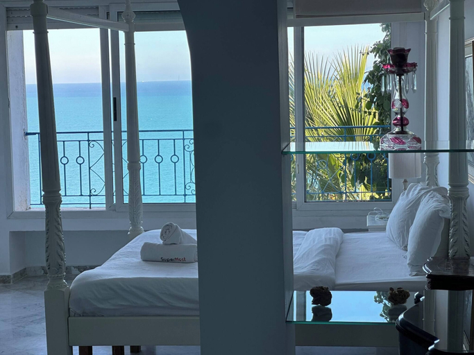 Room 2, Cliff Apartment with sea view in Sidi Bou Sad, Carthage