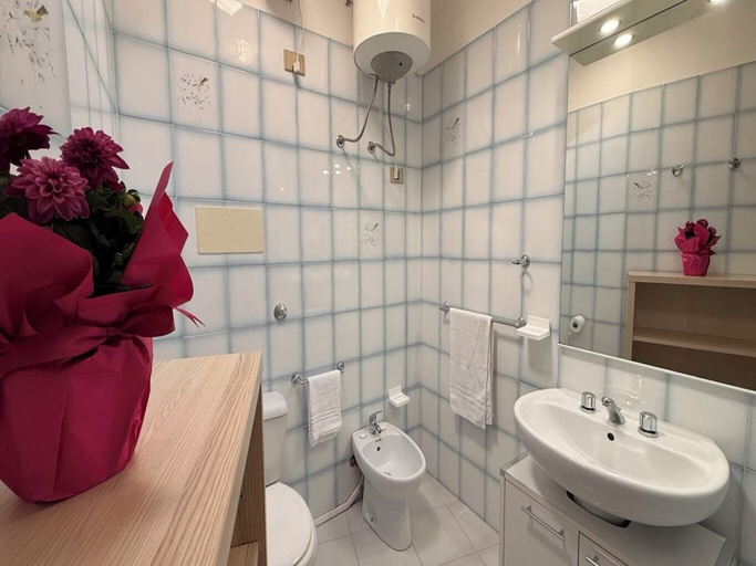 Bathroom 5, Accommodation Just Steps Away From Cala Lupo, Sassari