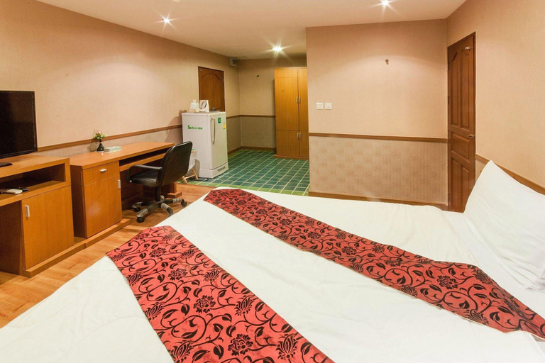 Bedroom 3, Sa-Bai-Dee Condo, Muang Chon Buri