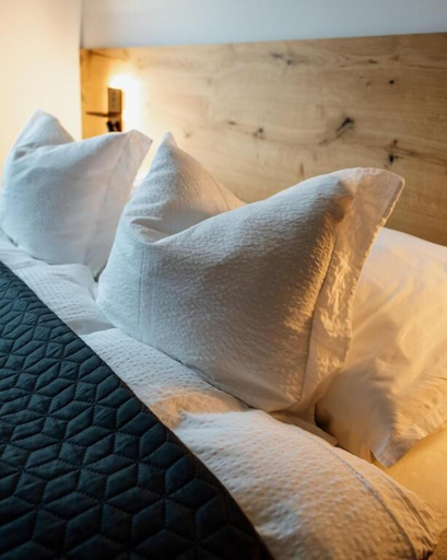 Room 4, Posestvo Gjerkeš, Rogašovci