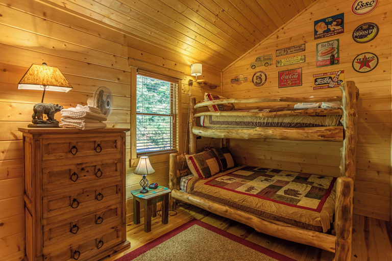 Interior 4, Acorn Lodge With hot Tub, Pool Table, Watauga