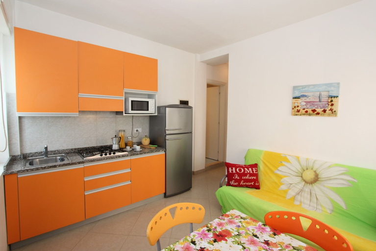 Interior, Two-bedroom Flat by the Beach, Venezia