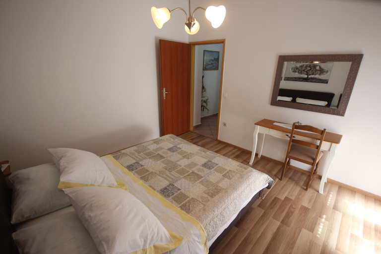 Bedroom, Cosy Apartment 5min to Beach Mirela Borik, Zadar