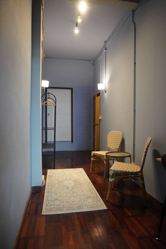 Interior 3, Family Room Near Chinatown, Phra Nakhon