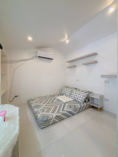 Bedroom 3, Cozy Loft Condo in Tanza with Arcade, Tanza