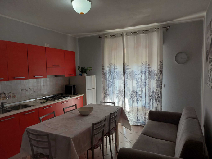 Dining room, Accommodation With Terrace and Parking, Rovigo