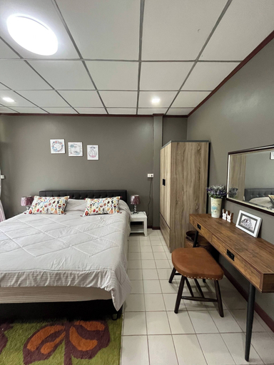 Room 4, Cozy Beachside Retreat in Puek Tian, Thailand, Tha Yang