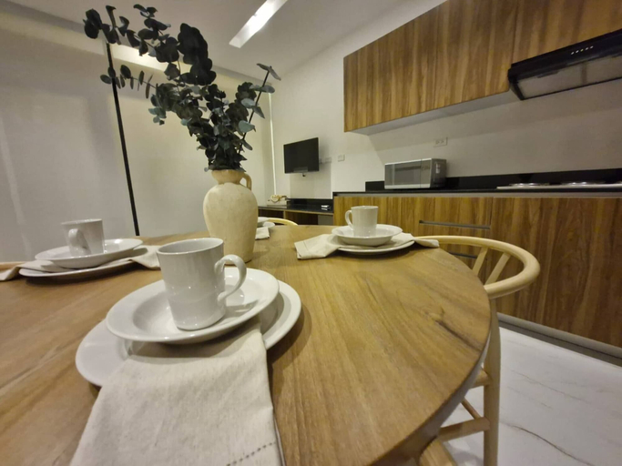 Dining room 4, Super Cute Flat on 5th Ave in PdC Steps From Beach, Cozumel