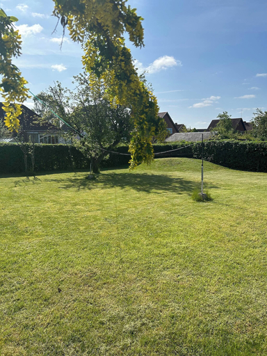 Property grounds, Basement Apartment in Villa, Odense