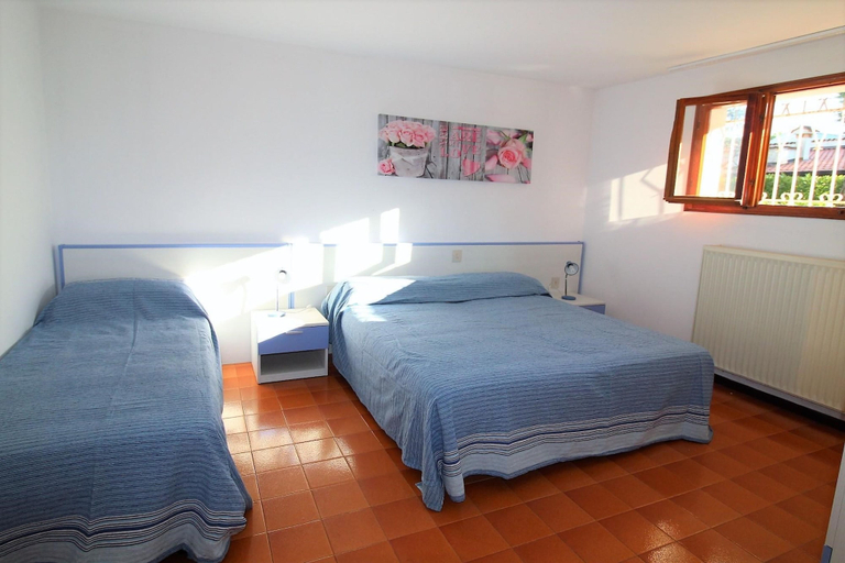 Room 2, Ground-floor Apartment 350m From the Beach, Udine