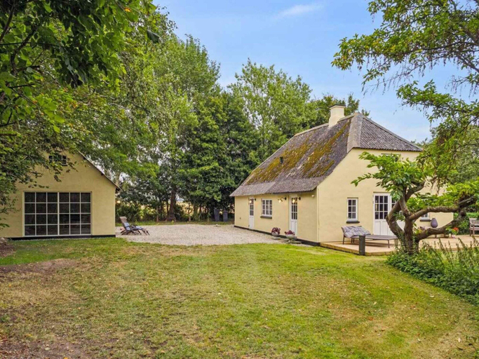 Primary image
