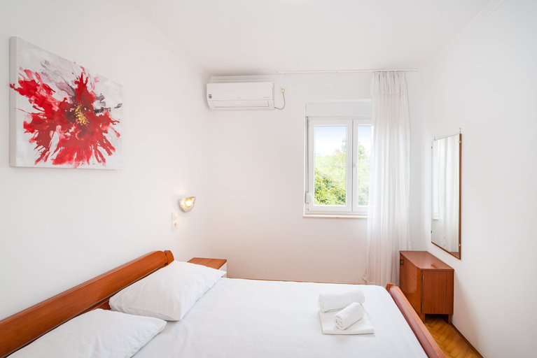 Room 2, Room-private Room Near Center 6, Novalja
