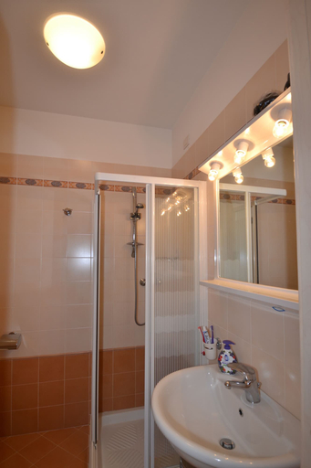Bathroom, Charming Flat With a big Terrace, Venezia