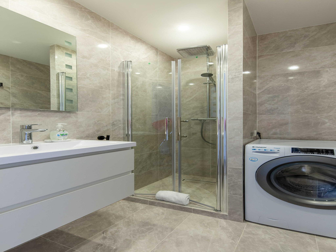 Bathroom 3, Beautiful equipped apartment in downtown Deauville 4P/1BR, Calvados