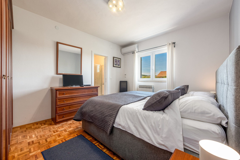 Bedroom 3, Villa Elder, Benkovac