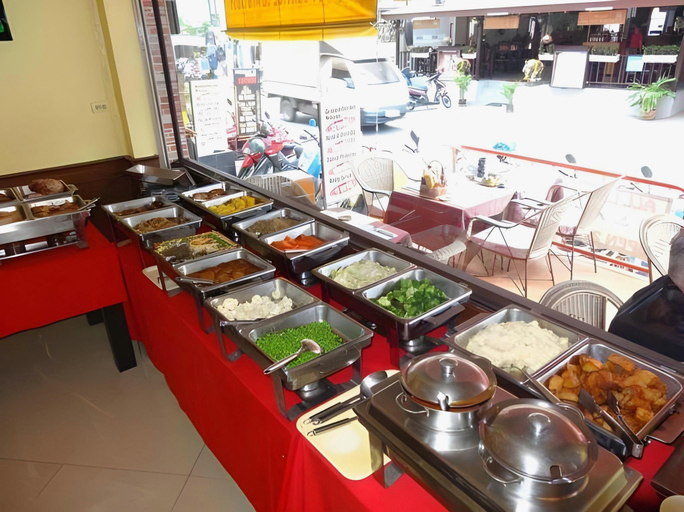 Food & Drinks 4, Robin’s Nest Guesthouse & Restaurant, Pattaya