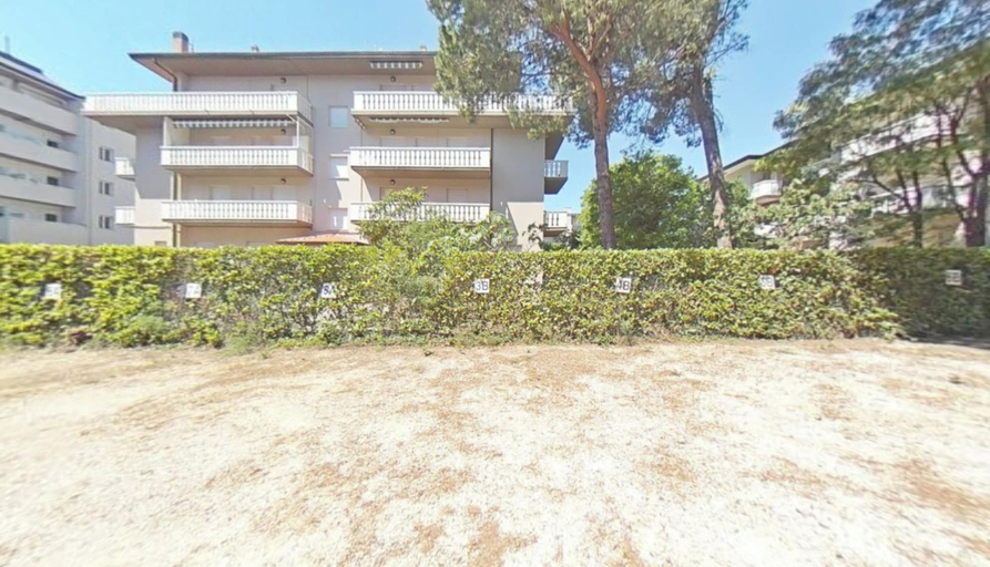 Property grounds 2, Kid Friendly Flat in a Quiet Green Zone of Lignano, Udine