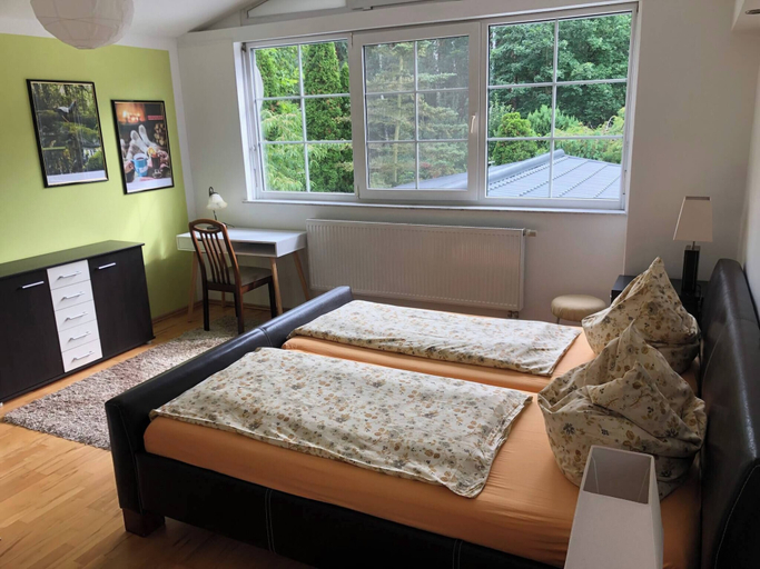 Room 4, Charming Family Retreat in Hoyerswerda, Germany, Bautzen