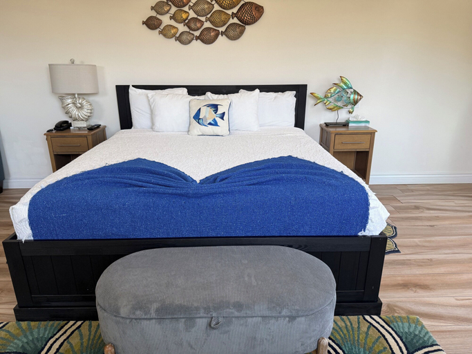 Bedroom 3, Ocean View Inn, San Mateo