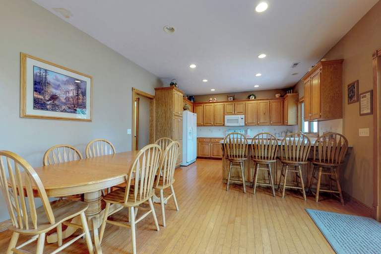 Room 2, Waterfront Living Near Estes Park w/ Furnished Deck & River View, Larimer