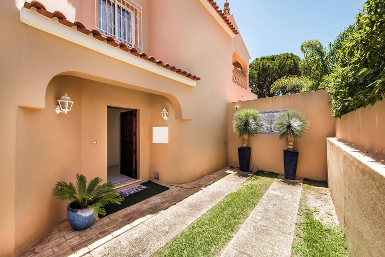 Exterior detail, 4 Bedrooms Private Pool Close To All Amenities, Loulé