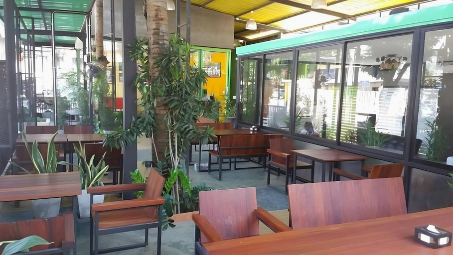 Food & Drinks 5, The Coconut Hotel, Muang Lampang