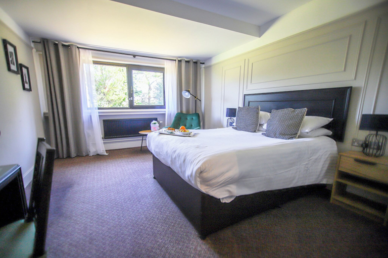 Bedroom 2, Forest Hills Hotel & Country Club, Cheshire West and Chester