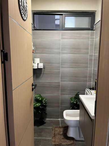 Bathroom 5, Nairobi - Fast Wifi, Swimming Pool, gym, Mavoko
