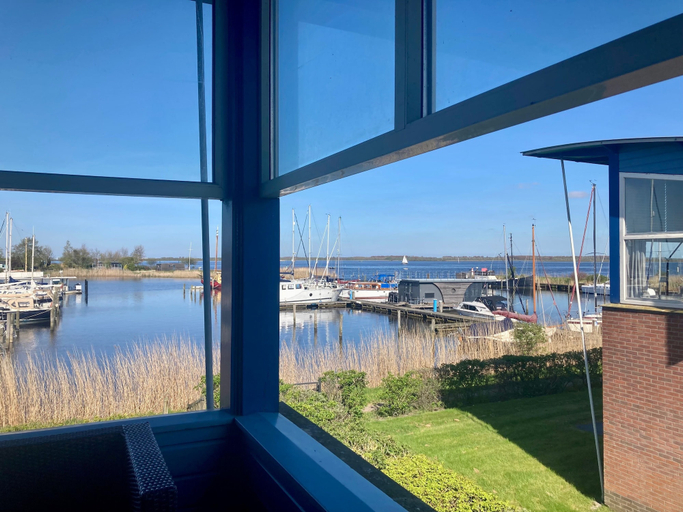 Interior 2, 6 Pers Harbor House Nirvana on the Marina With Lake View and Sauna, Dongeradeel