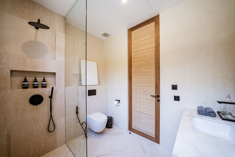 Bathroom 5, Villa Kyma Uluwatu, Badung