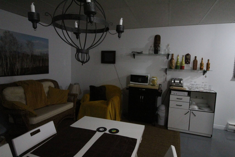 Living area 5, Les Trois Mentors Ghandi, Mandela, Luther King, Charlevoix-Est