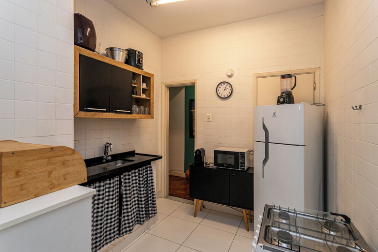 Private kitchen 5, Copacabana 2 quartos na quadra da praia., Rio de Janeiro