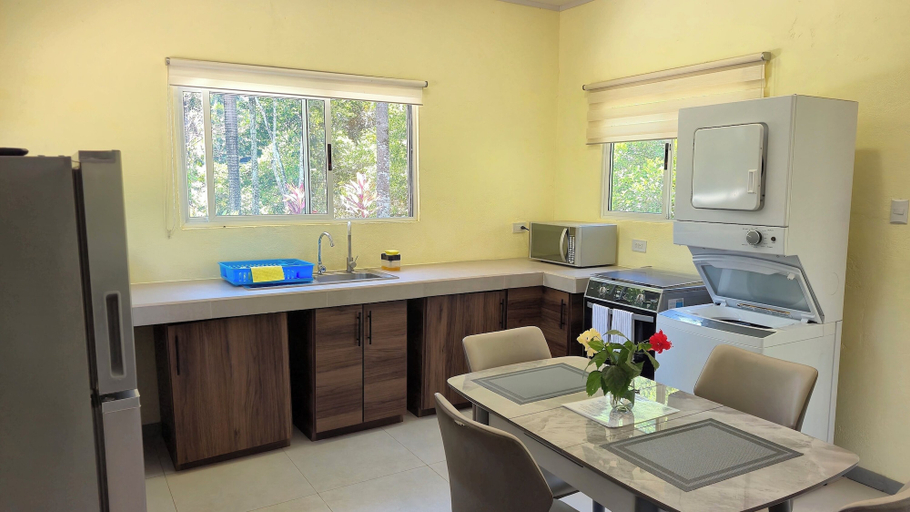 Interior 4, Villaspuravida - Guapinol, Puntarenas