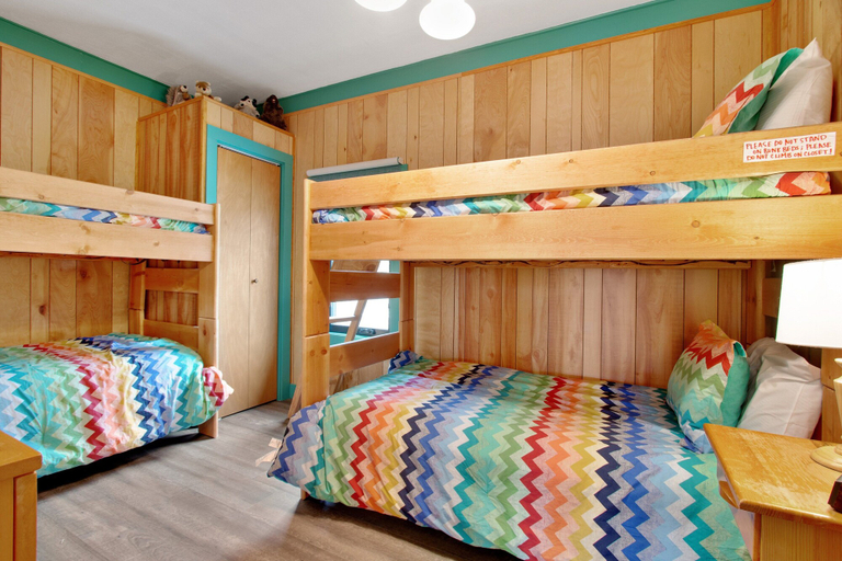Room 4, Charming Cabin With Full Kitchen, Furnished Deck, & Incredible Views, Larimer