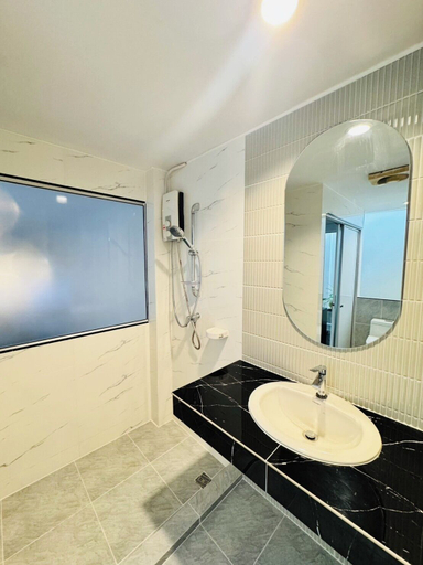 Bathroom 3, PP Resort Hat Yai, Hat Yai