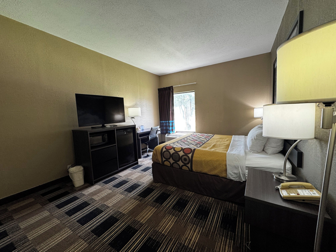 Bedroom 3, Super 8 by Wyndham Conway, Faulkner