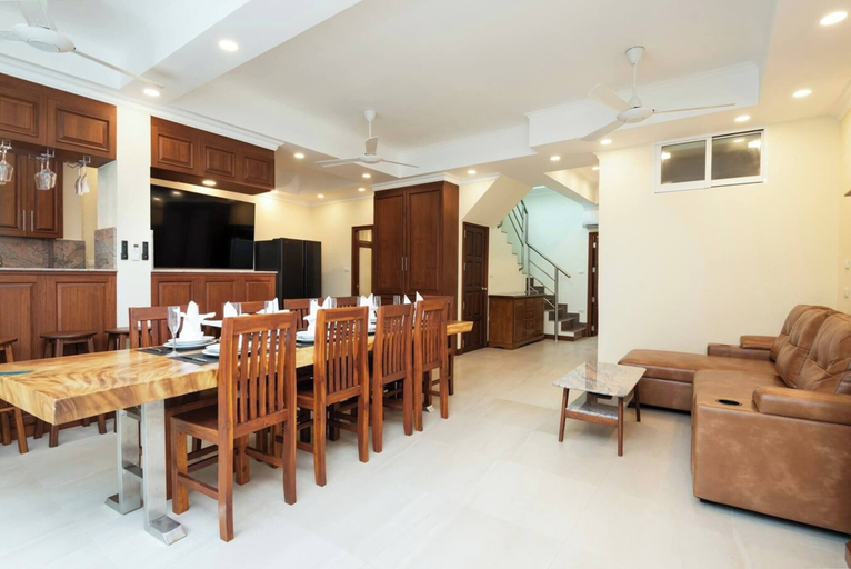 Dining room 2, #1 Luxury 4BR Resort Poolvilla Pratamnak Residence, Pattaya