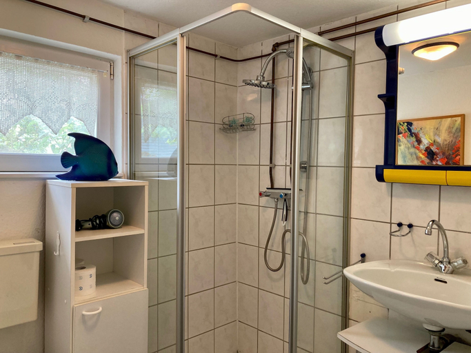 Bathroom 2, Beautiful Quiet 2 Persons Caravan on the Lauwersmeer, Dongeradeel